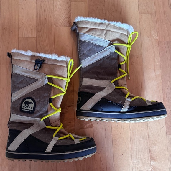 Sorel Shoes - Like new- Sorel Glacy Tall Explorer Boot